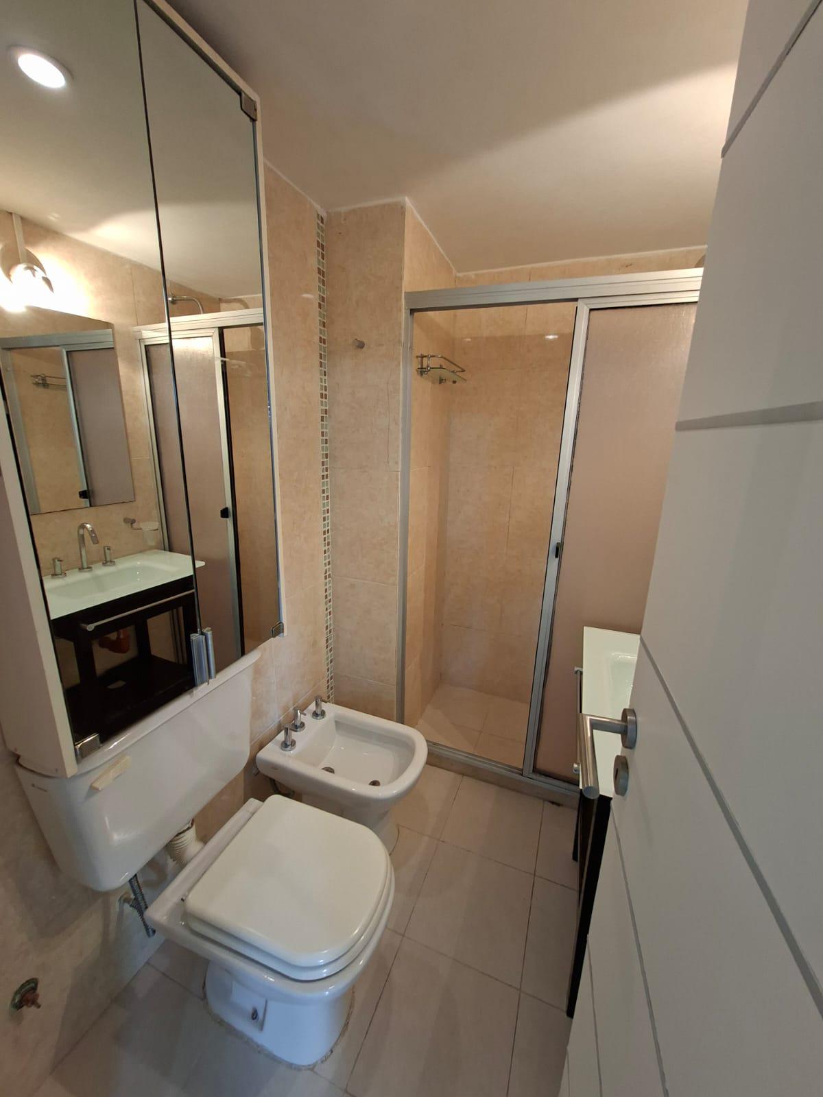 ALTOS  VILLASOL - VENTA DEPTO 3 DORM C COCHERA