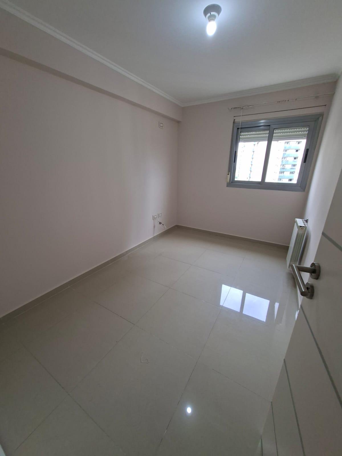 ALTOS  VILLASOL - VENTA DEPTO 3 DORM C COCHERA