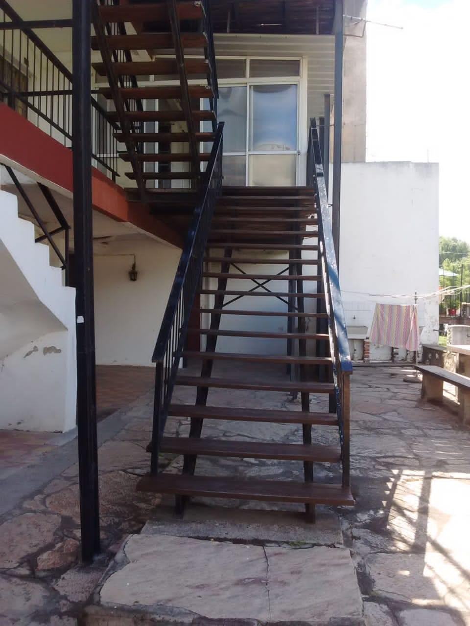 Dpto de 1 Dorm con cochera sobre Ruta 14 y con salida El Río San Antonio