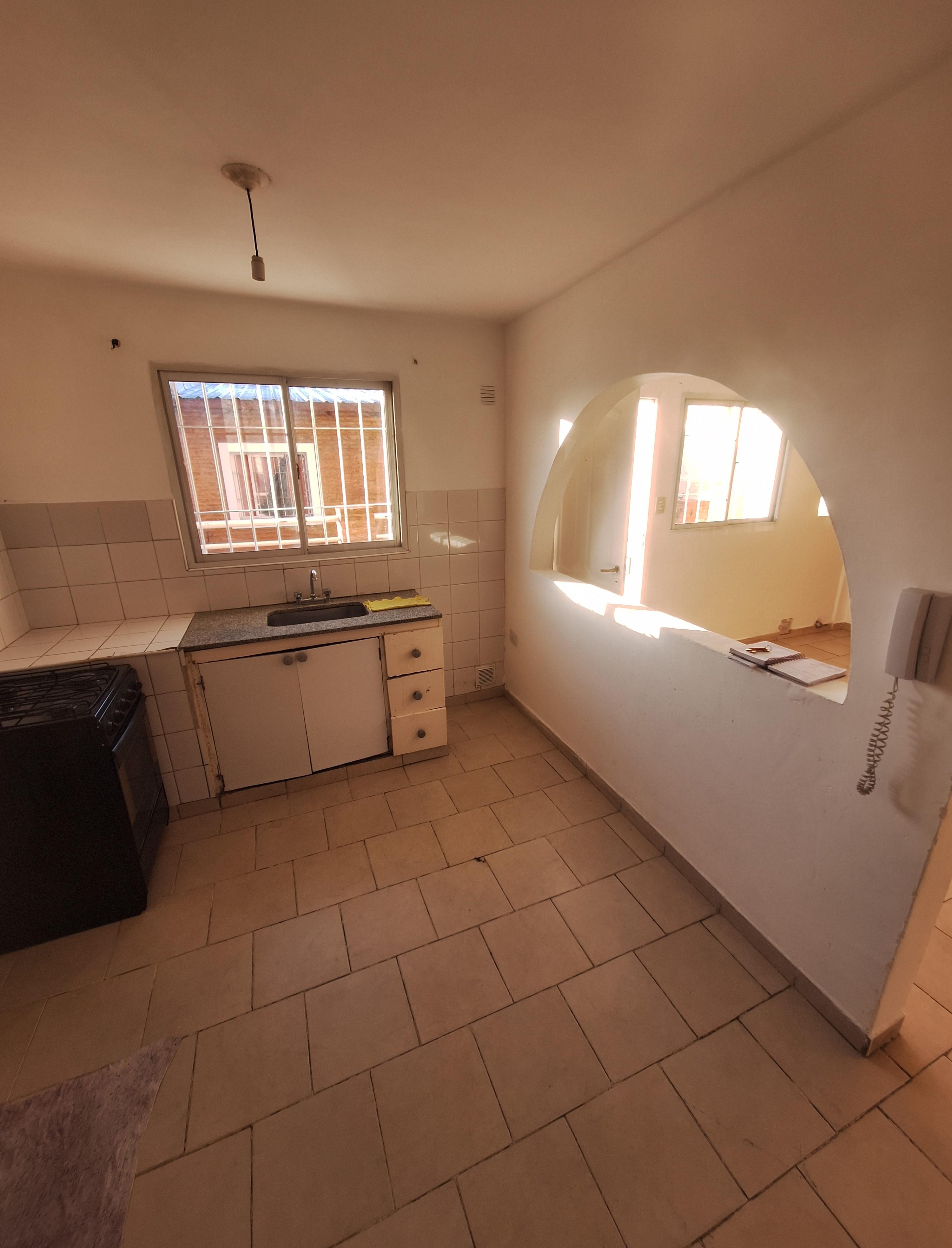 Alq. B San Martín- O. CLARA 62- 2 habitaciones- Exp. Económ. 1 c. Castro Barros