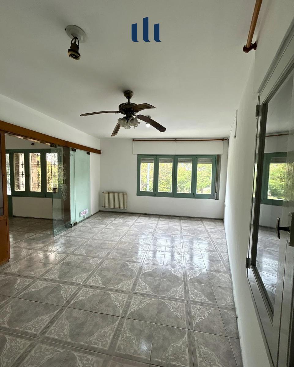 CASA EN ALQUILER - BARRIO YOFRE