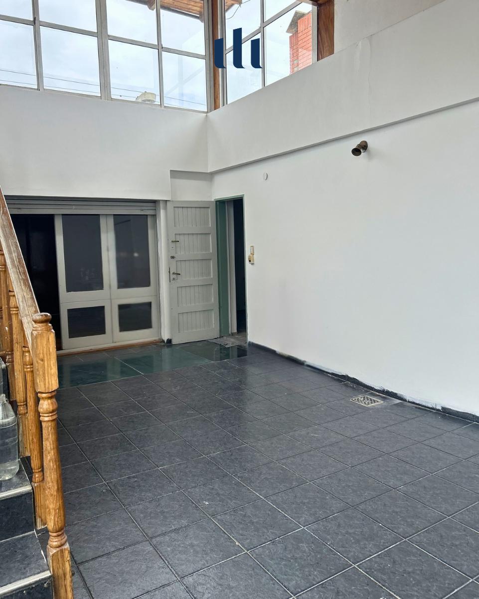 CASA EN ALQUILER - BARRIO YOFRE