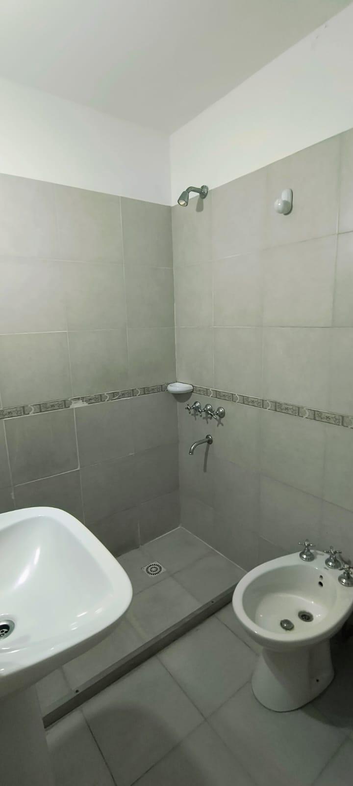 GENERAL PAZ: OVIDIO LAGOS 331 DEPARTAMENTO DE UN DORMITORIO CBALCON