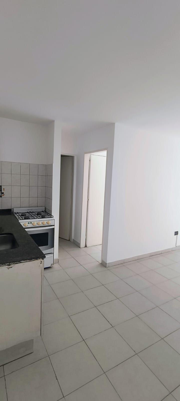 GENERAL PAZ: OVIDIO LAGOS 331 DEPARTAMENTO DE UN DORMITORIO CBALCON