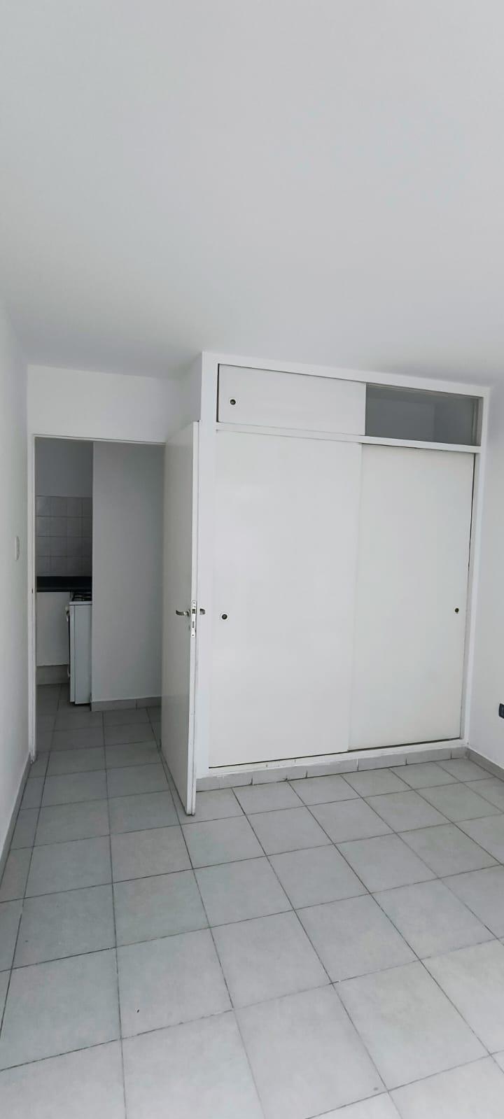 GENERAL PAZ: OVIDIO LAGOS 331 DEPARTAMENTO DE UN DORMITORIO CBALCON