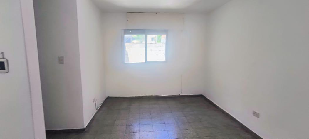 CENTRO: SAN JOSE DE CALASANZ CASI ESQUINA BV. SAN JUAN- DEPTO DE UN DOR AMPLIO