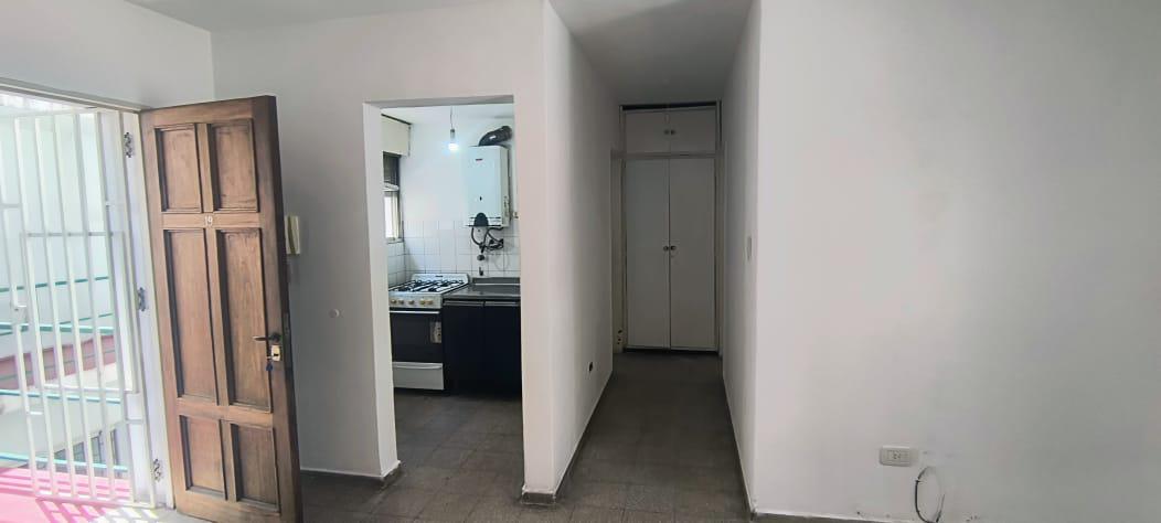 CENTRO: SAN JOSE DE CALASANZ CASI ESQUINA BV. SAN JUAN- DEPTO DE UN DOR AMPLIO