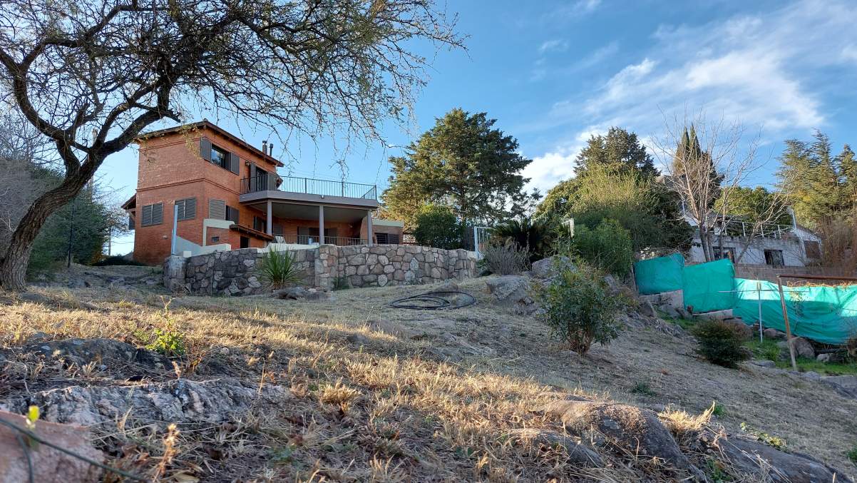 Alquiler Permanente con Vista Panorámica al Lago