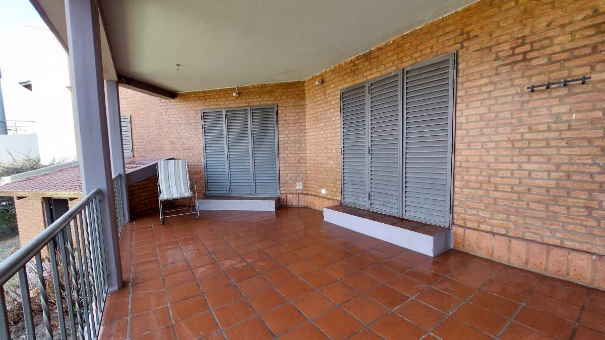 Alquiler Permanente con Vista Panorámica al Lago