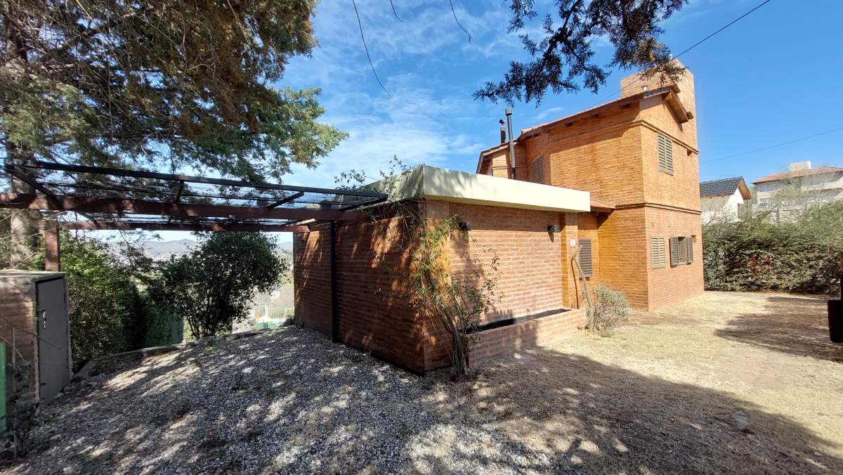 Alquiler Permanente con Vista Panorámica al Lago