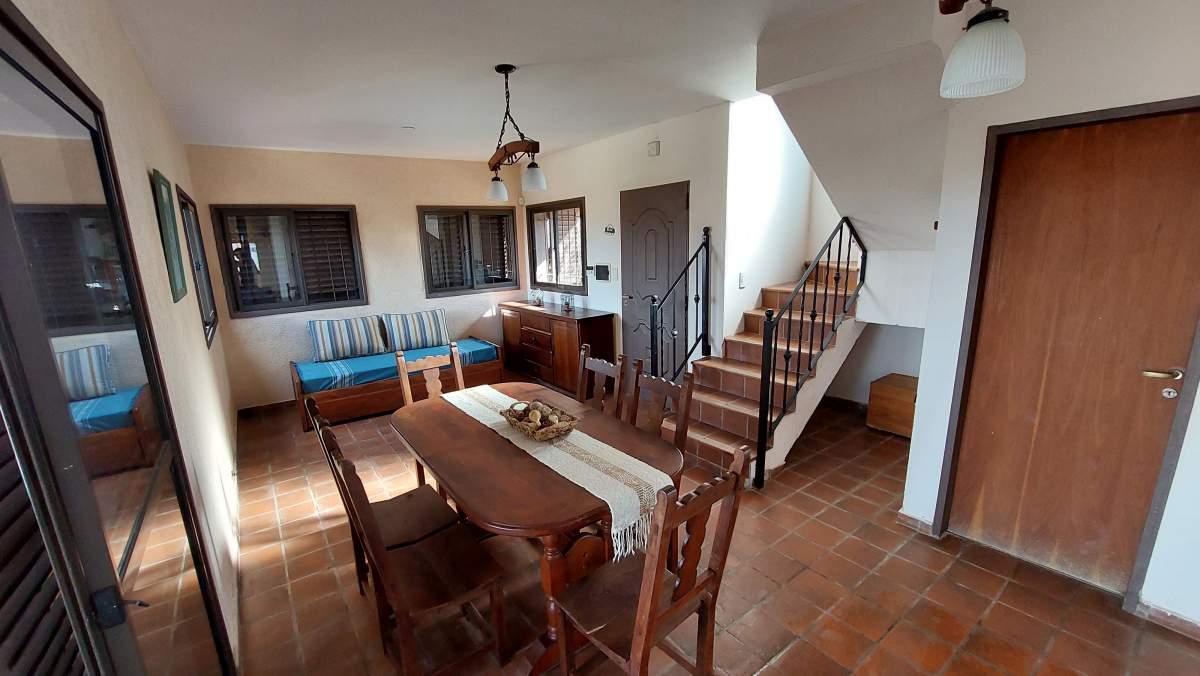 Alquiler Permanente con Vista Panorámica al Lago