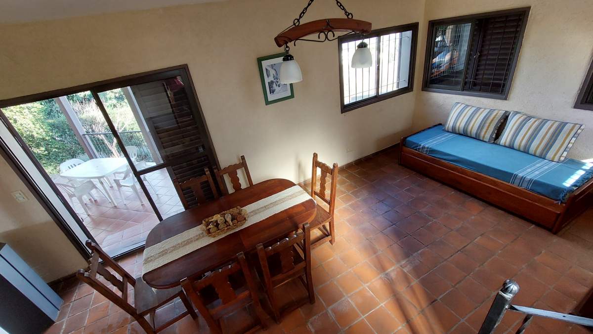 Alquiler Permanente con Vista Panorámica al Lago