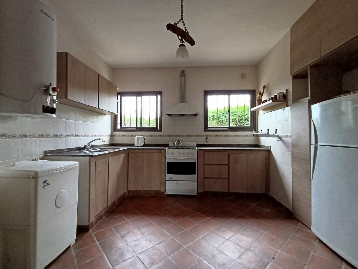 Alquiler Permanente con Vista Panorámica al Lago