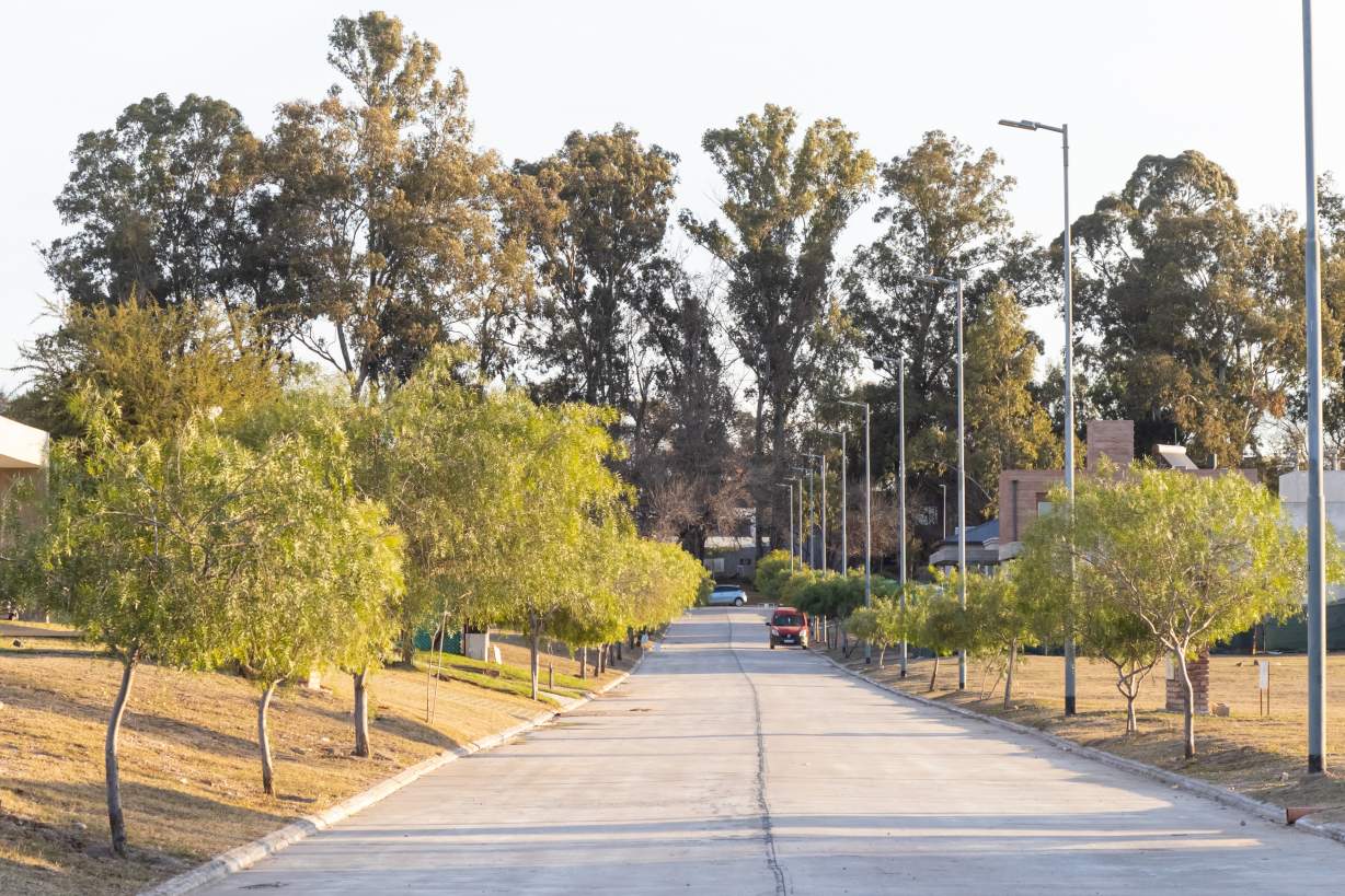 TU LOTE EN VALLE ESCONDIDO - VIVI PIANA - 830 MT2 - ESCRITURA