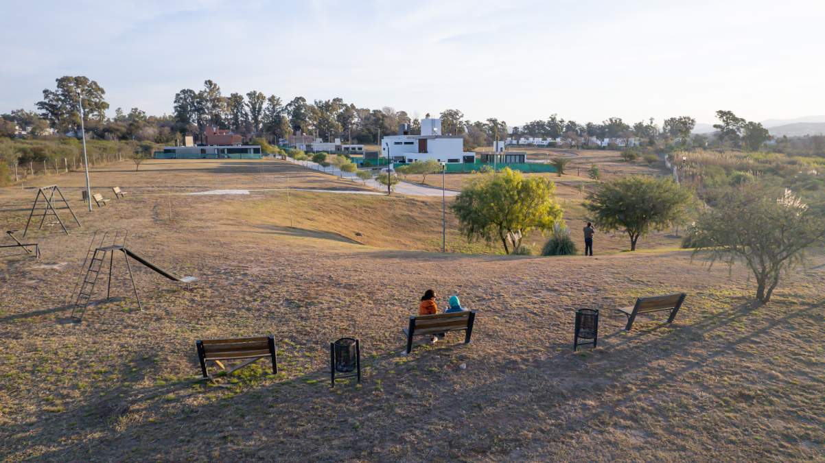 TU LOTE EN VALLE ESCONDIDO - VIVI PIANA - 830 MT2 - ESCRITURA