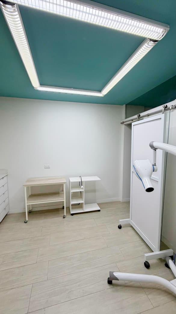 Alquilo local con 3 consultorios Odontologicos totalmente equipado