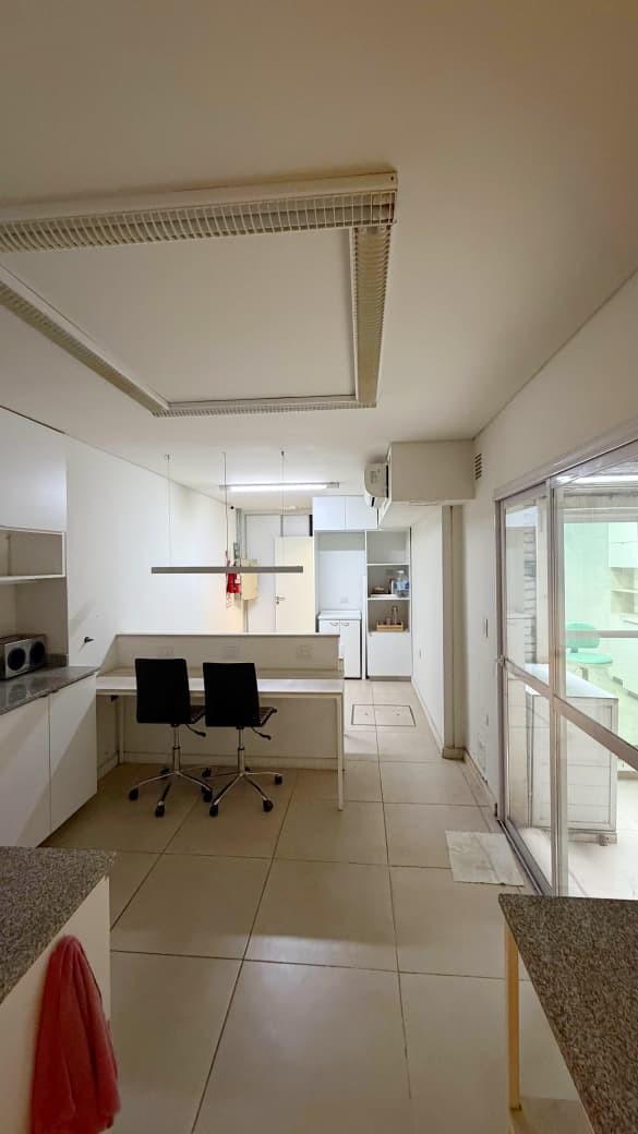 Alquilo local con 3 consultorios Odontologicos totalmente equipado