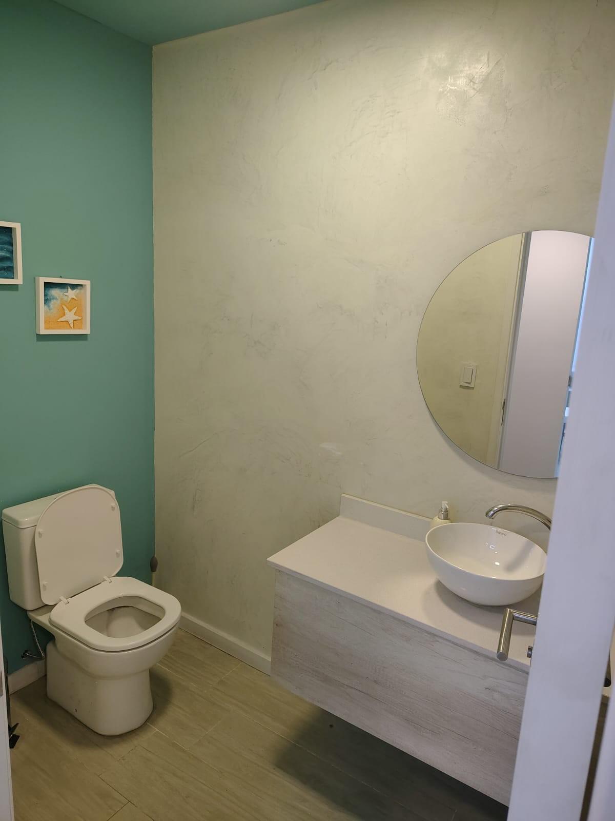 Alquilo local con 3 consultorios Odontologicos totalmente equipado