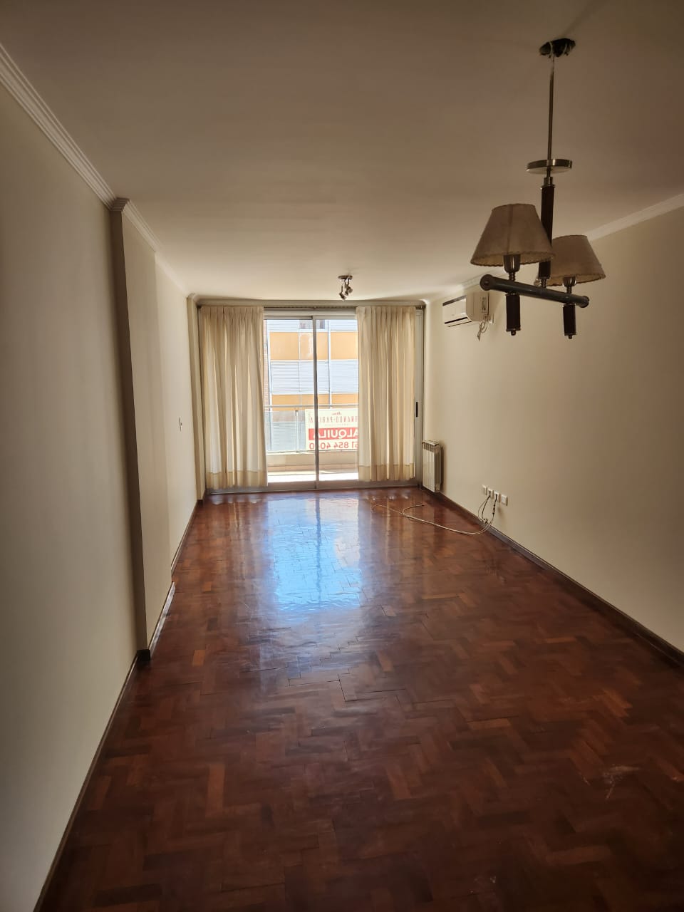 EXTERNO amplio 2 baños Piso Alto a metros Buen Pastor