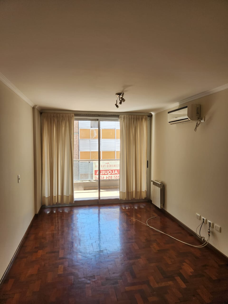 EXTERNO amplio 2 baños Piso Alto a metros Buen Pastor