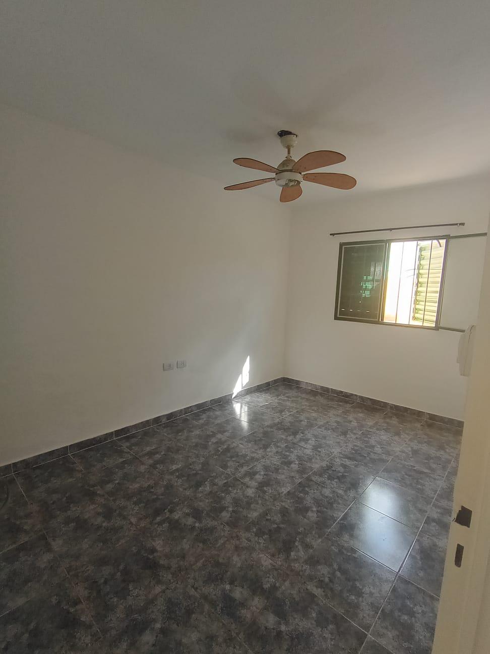 Alquiler casa dos dorm. cochera ZONA SUR