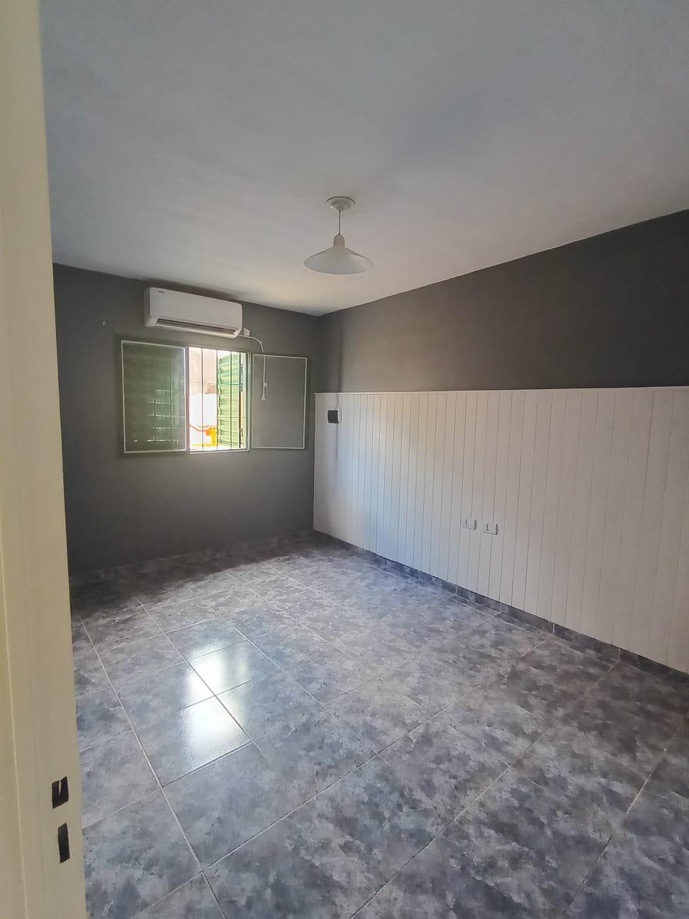 Alquiler casa dos dorm. cochera ZONA SUR