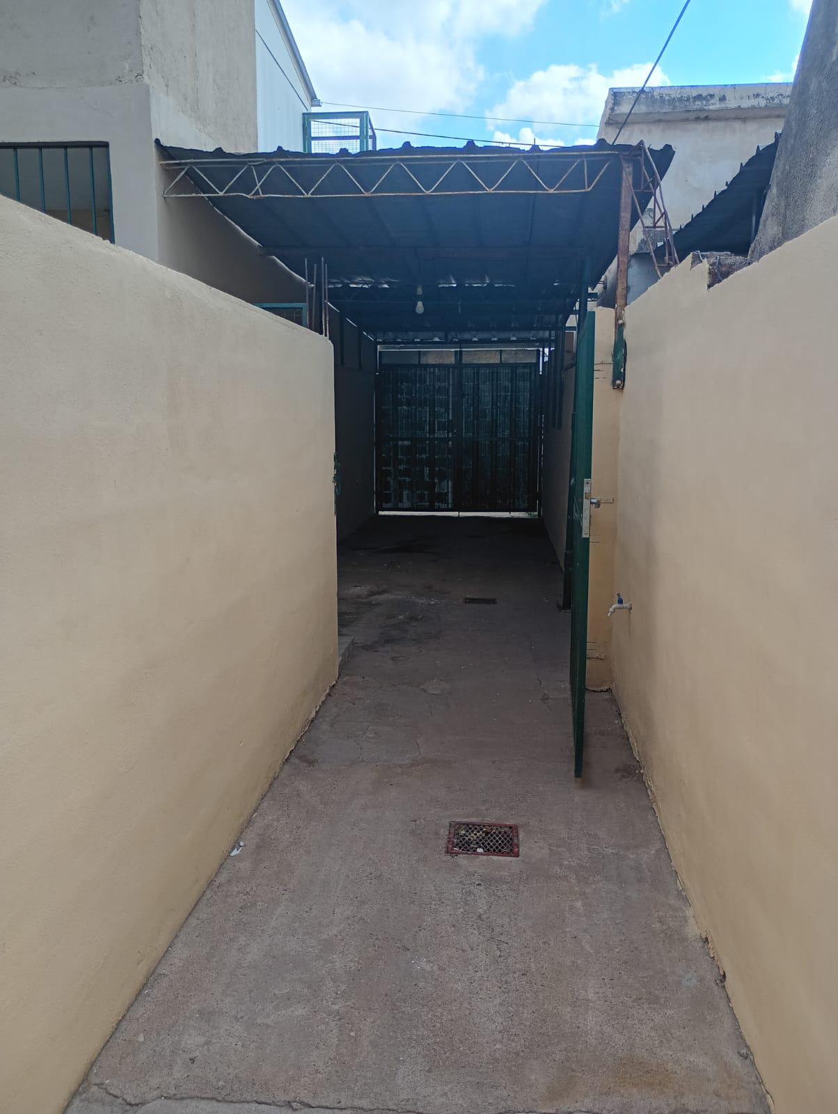 Alquiler casa dos dorm. cochera ZONA SUR