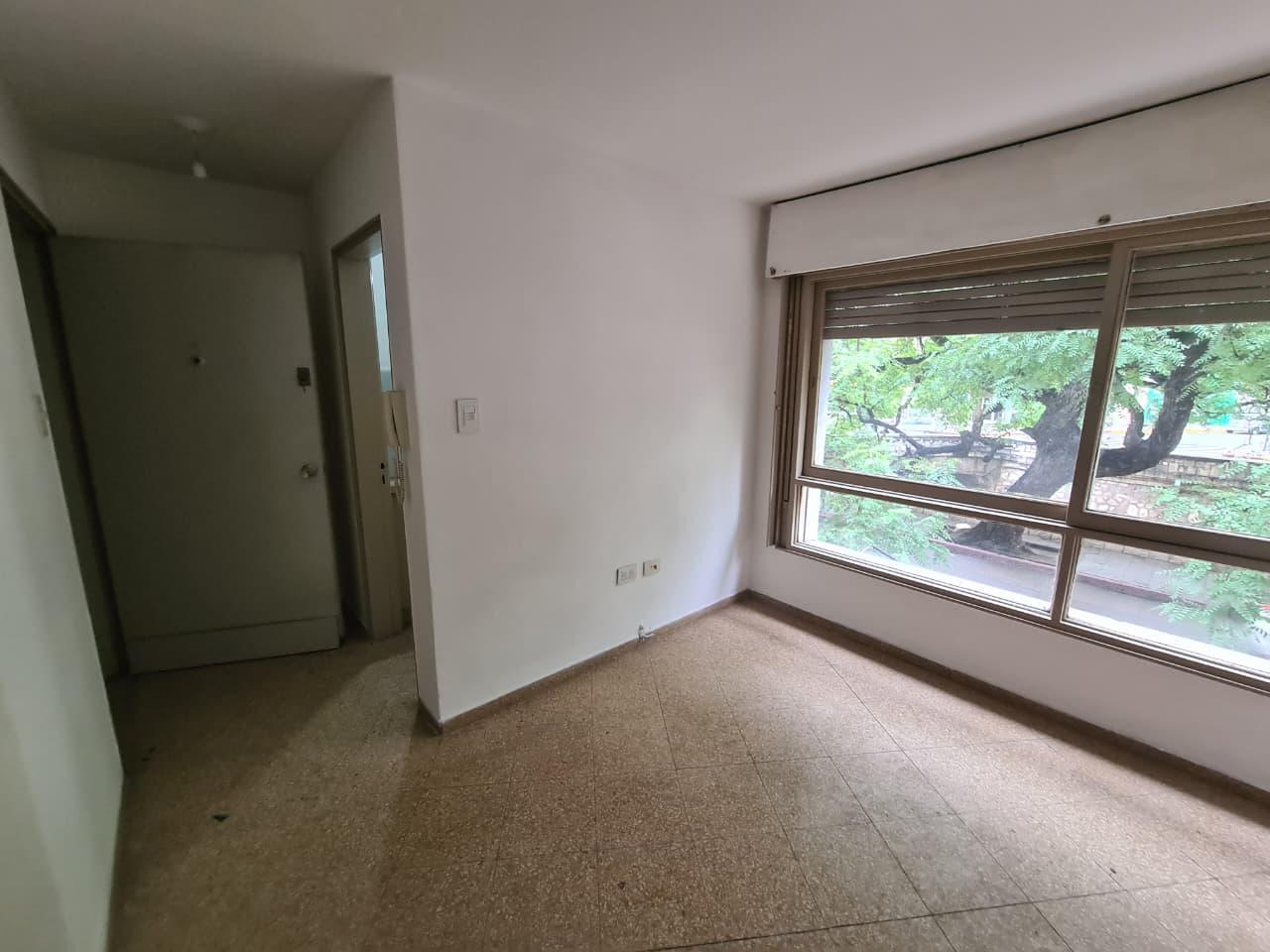 VENTA MONOAMBIENTE CENTRICO