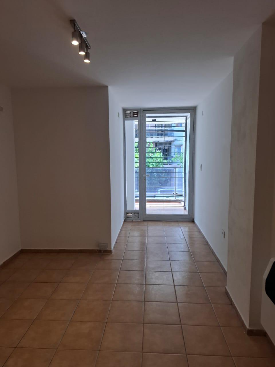 GENERAL PAZ: ROSARIO DE STA FE 1312 1 DORMITORIO AMPLIO CBALCON