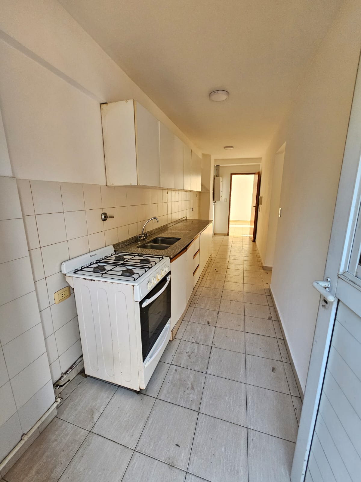 ALQUILER DEPTO 3 DORM CON COCHERA INCLUIDA - DUCASSE