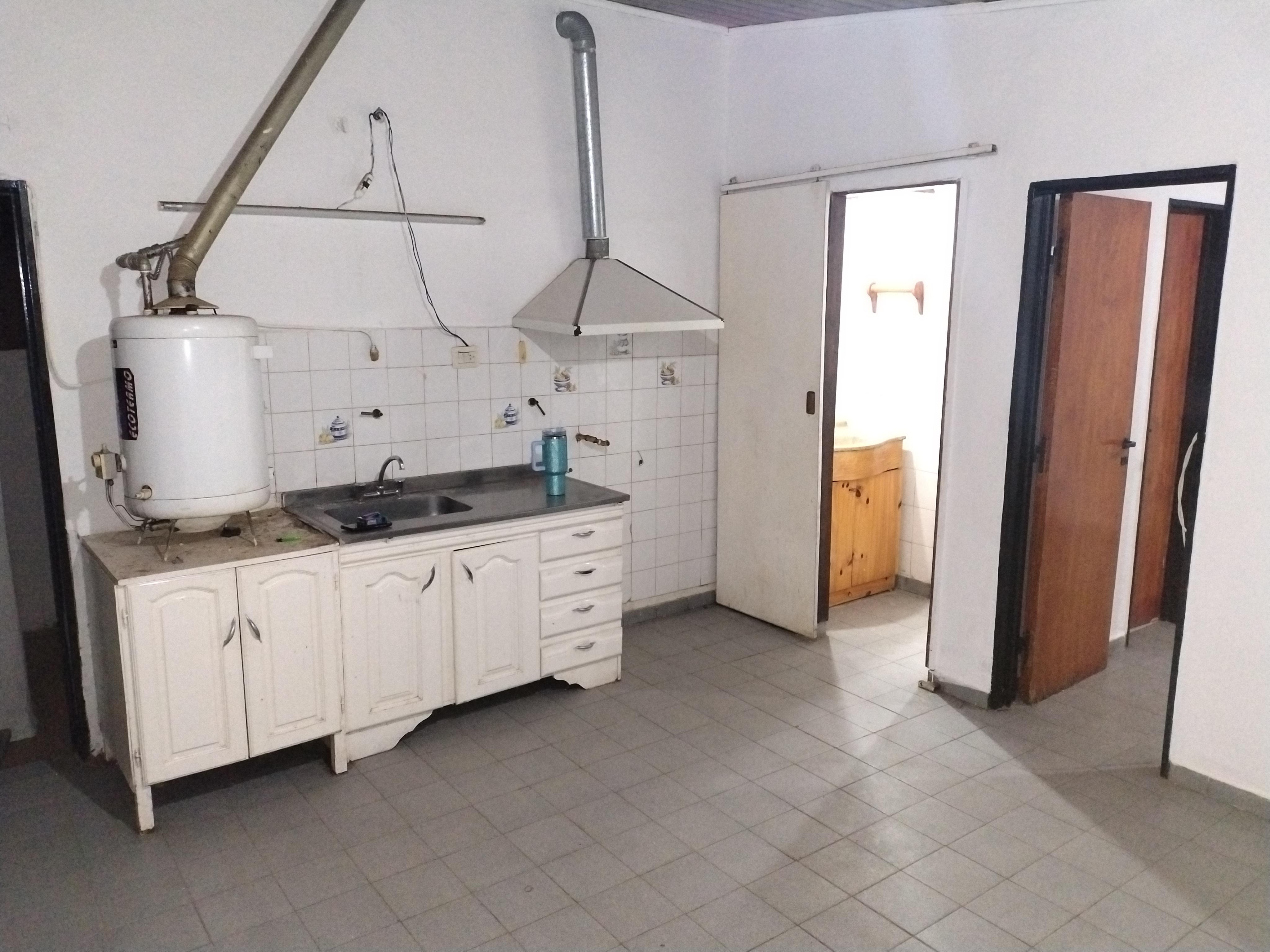 departamento en alquiler, dos dormitorios en barrio comandante espora