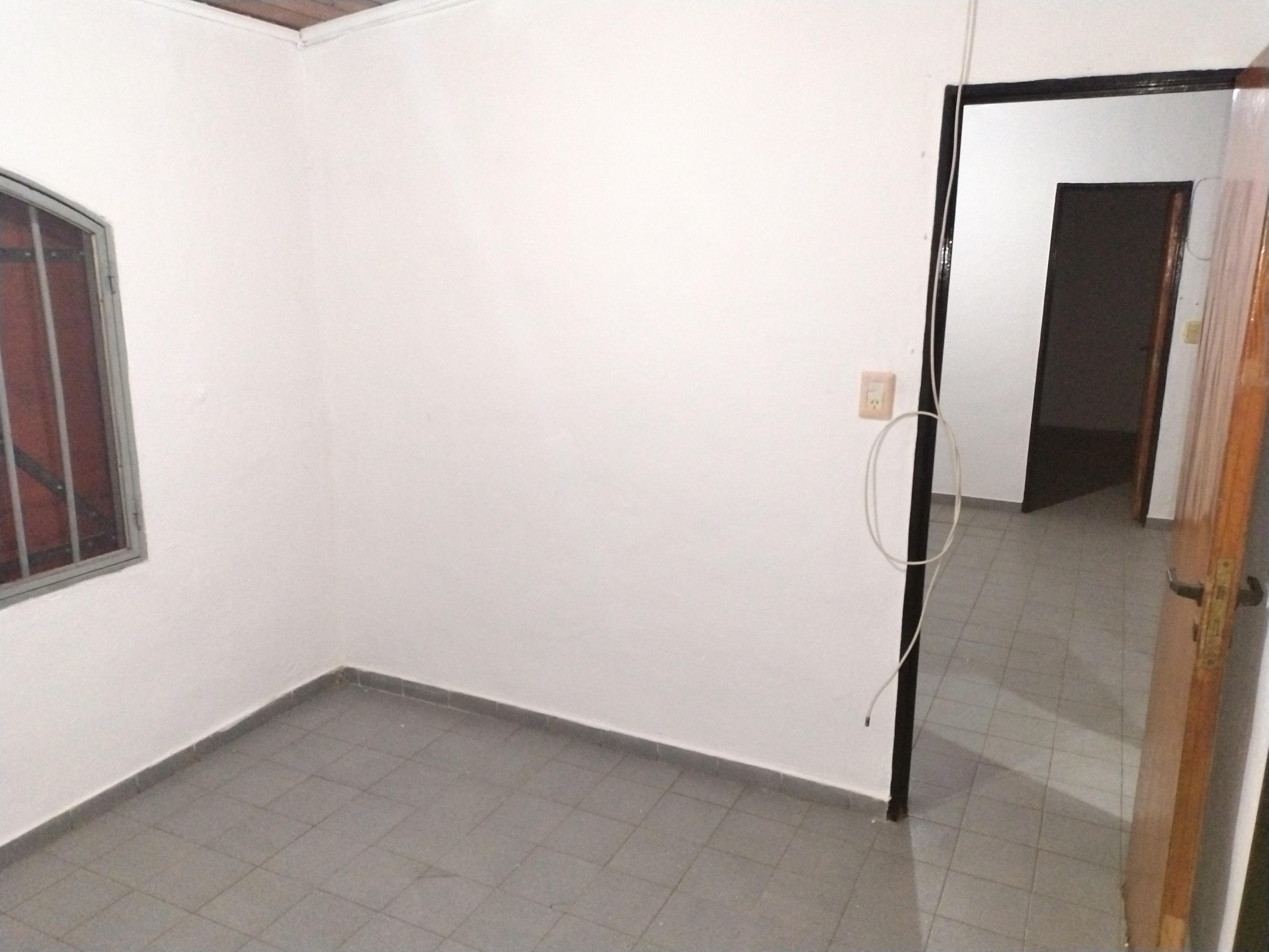 departamento en alquiler, dos dormitorios en barrio comandante espora