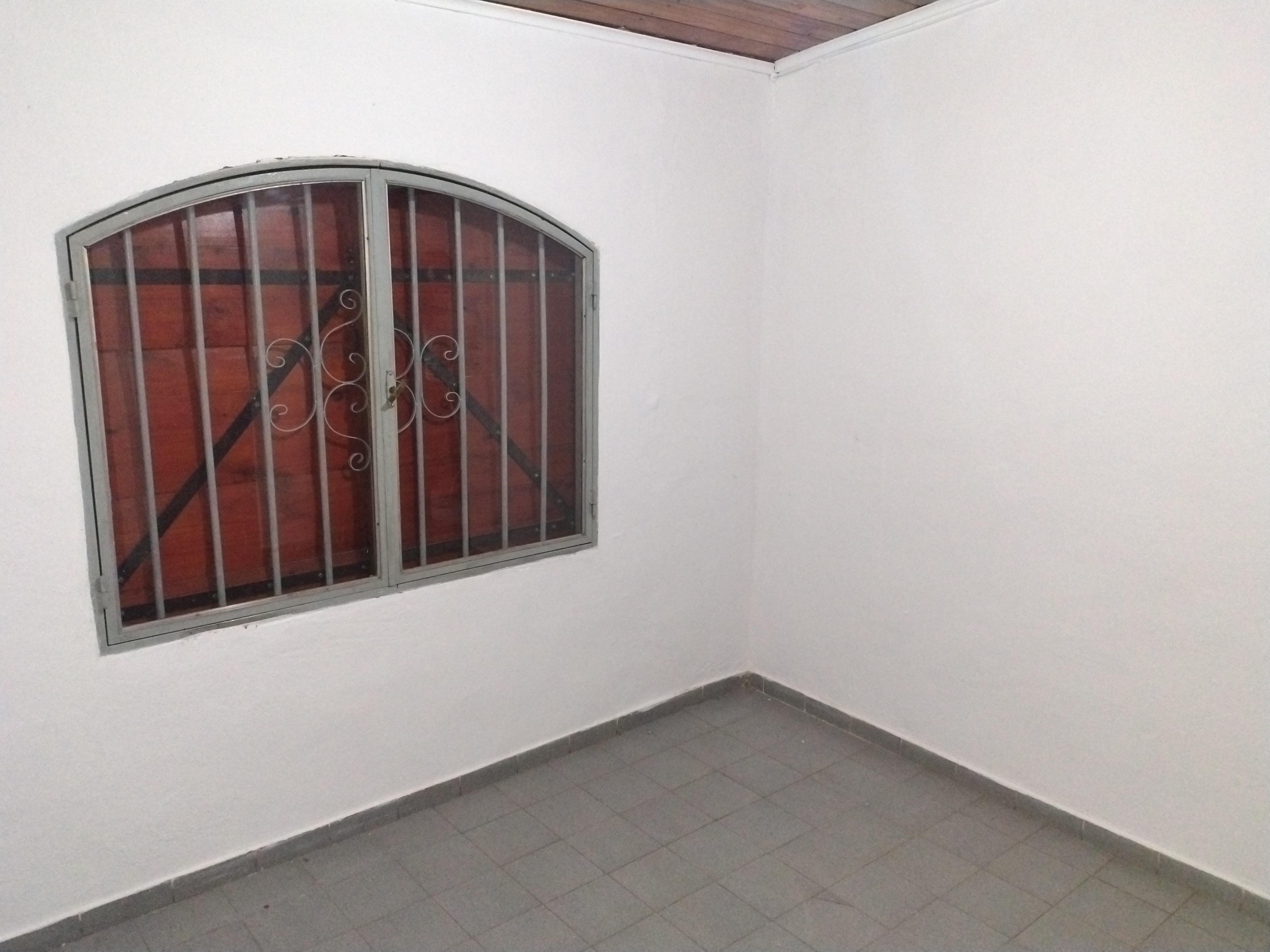 departamento en alquiler, dos dormitorios en barrio comandante espora