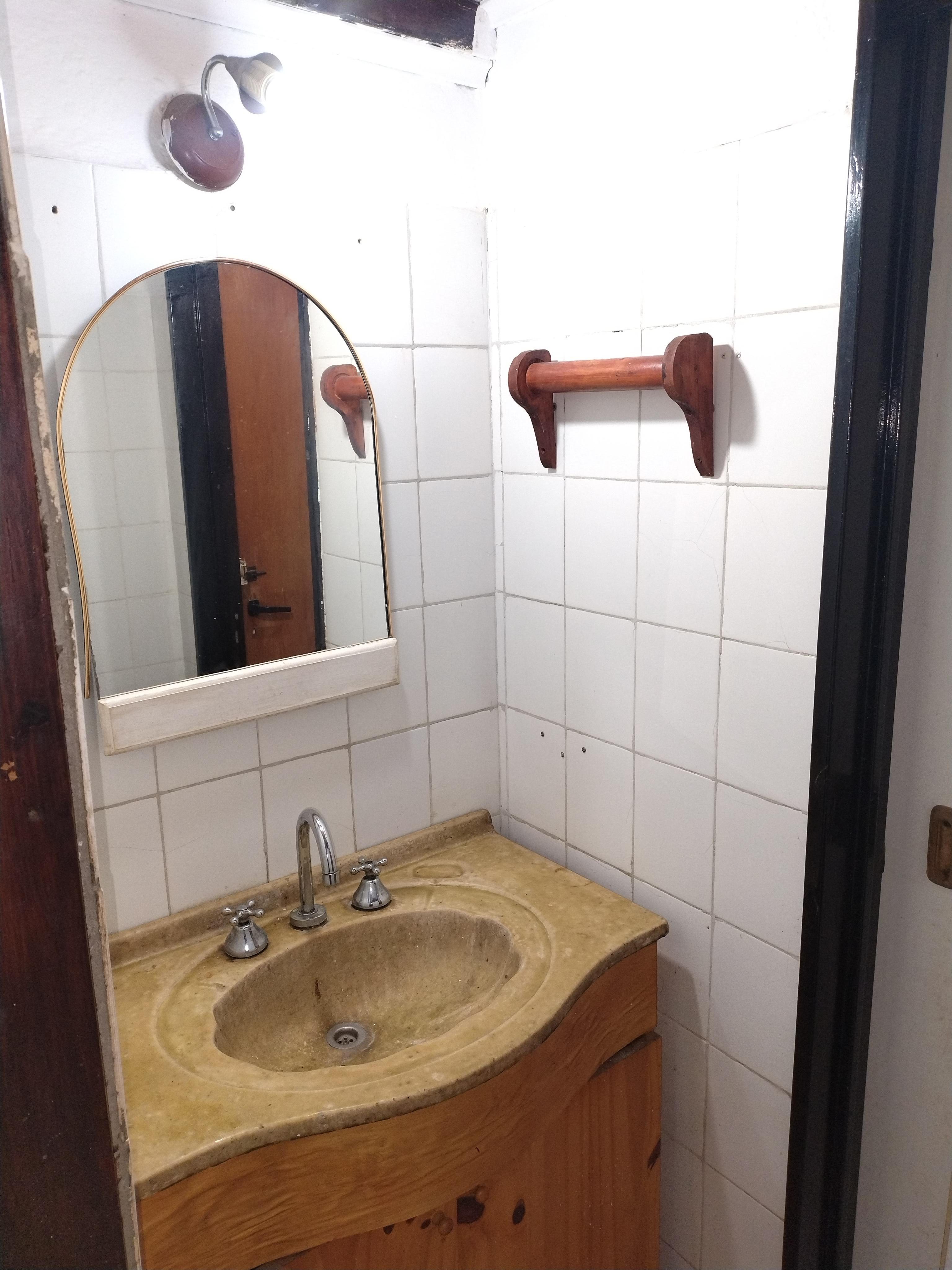 departamento en alquiler, dos dormitorios en barrio comandante espora