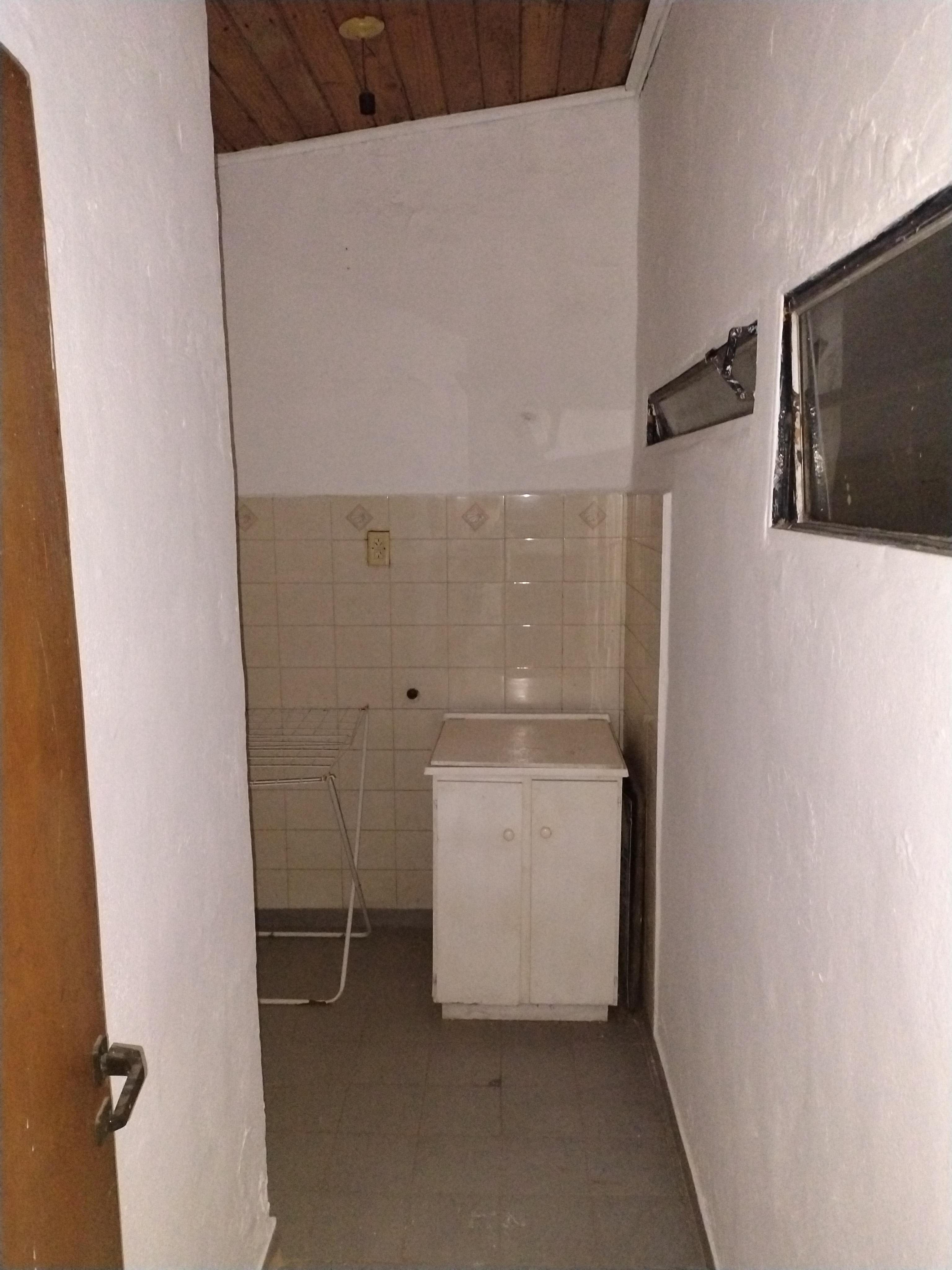 departamento en alquiler, dos dormitorios en barrio comandante espora