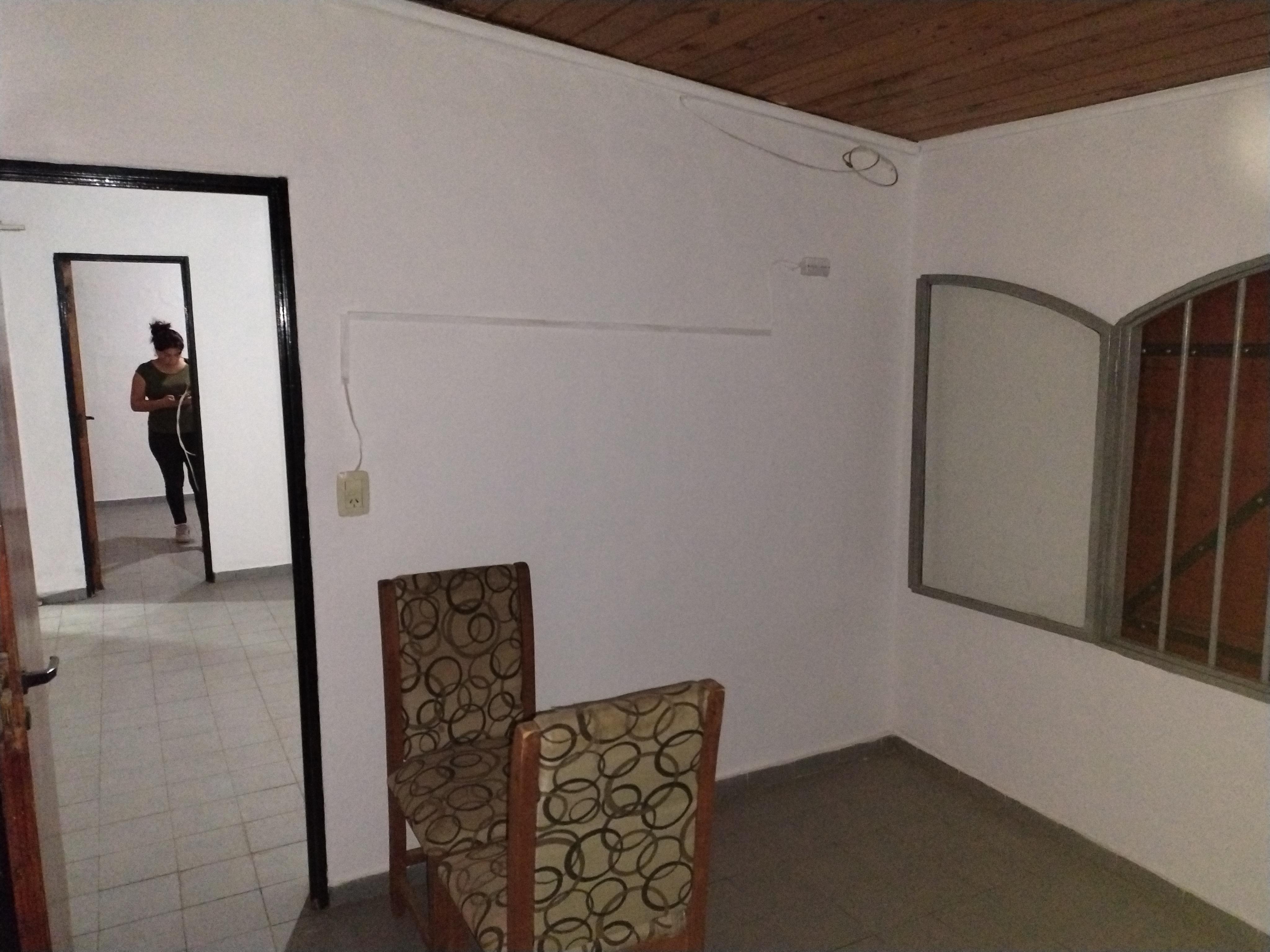 departamento en alquiler, dos dormitorios en barrio comandante espora