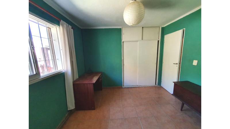 CASA  DEPTO EN VENTA , TANTI.