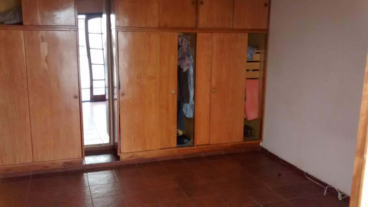 Venta - Casa 3 dormitorios - Barrio general Bustos