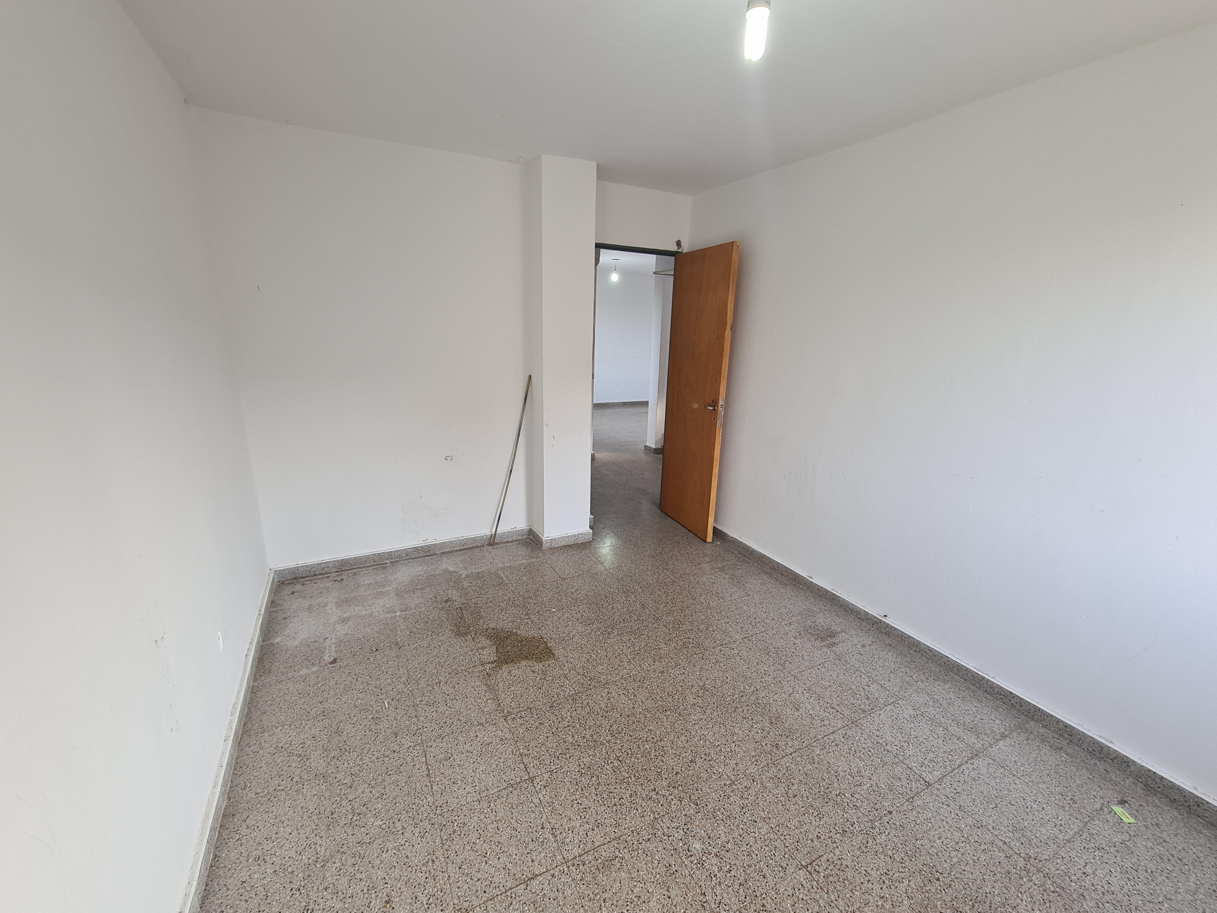 ¡OPORTUNIDAD!2 DORM, COCINA SEMI INTEGRADA, AIRE ACONDICIONADO Y COCHERA