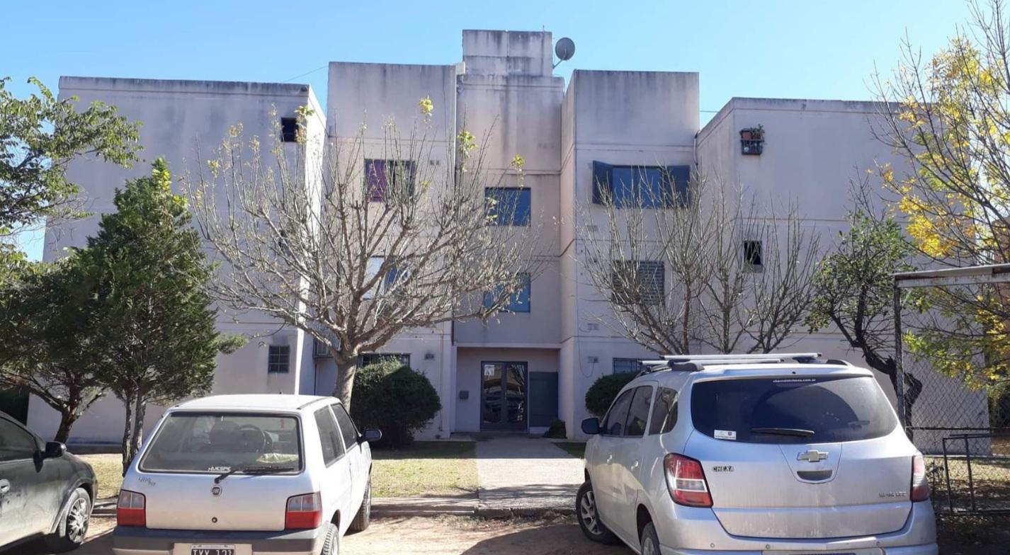 ¡OPORTUNIDAD!2 DORM, COCINA SEMI INTEGRADA, AIRE ACONDICIONADO Y COCHERA