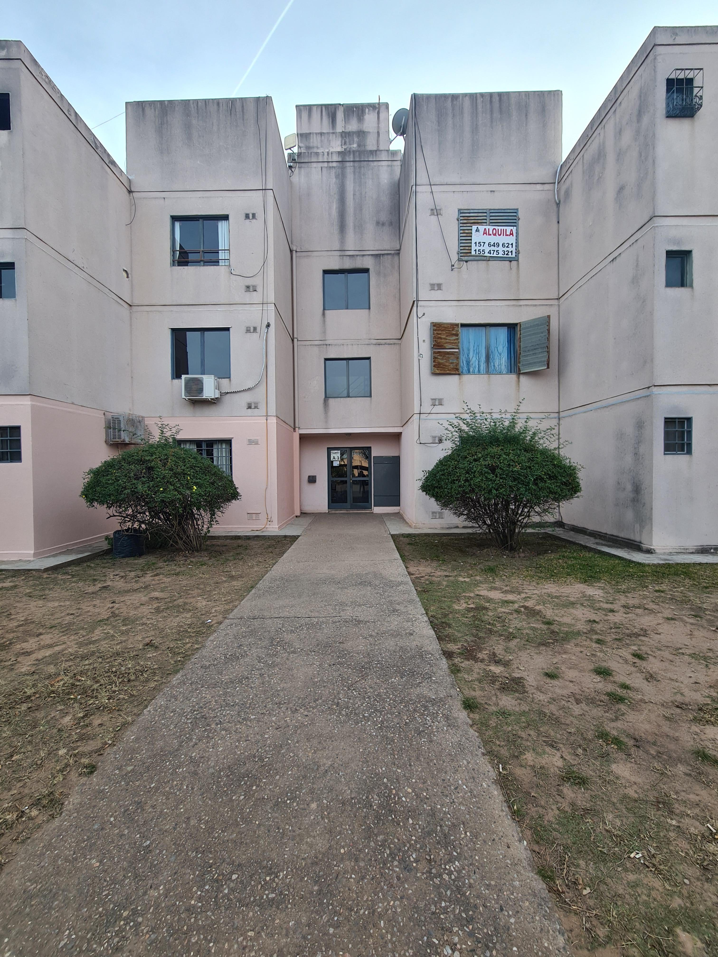 ¡OPORTUNIDAD!2 DORM, COCINA SEMI INTEGRADA, AIRE ACONDICIONADO Y COCHERA