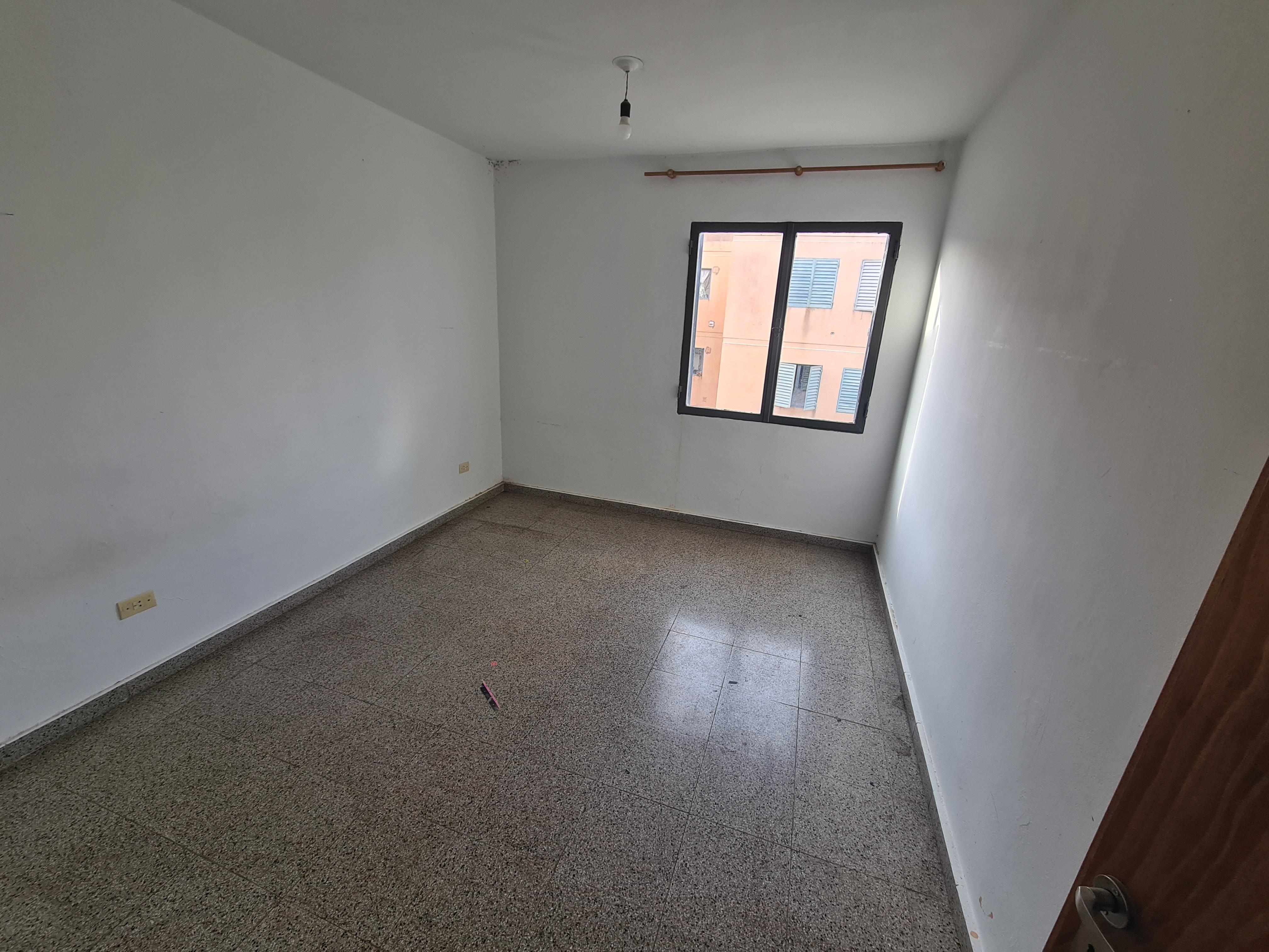 ¡OPORTUNIDAD!2 DORM, COCINA SEMI INTEGRADA, AIRE ACONDICIONADO Y COCHERA