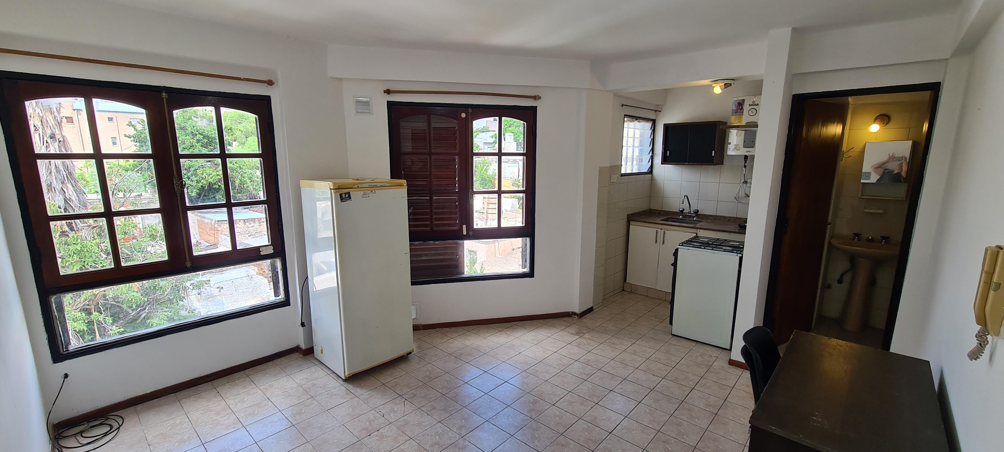 MONOAMBIENTE SEMIAMOBLADO GASTOS BAJOS B ALBERDI