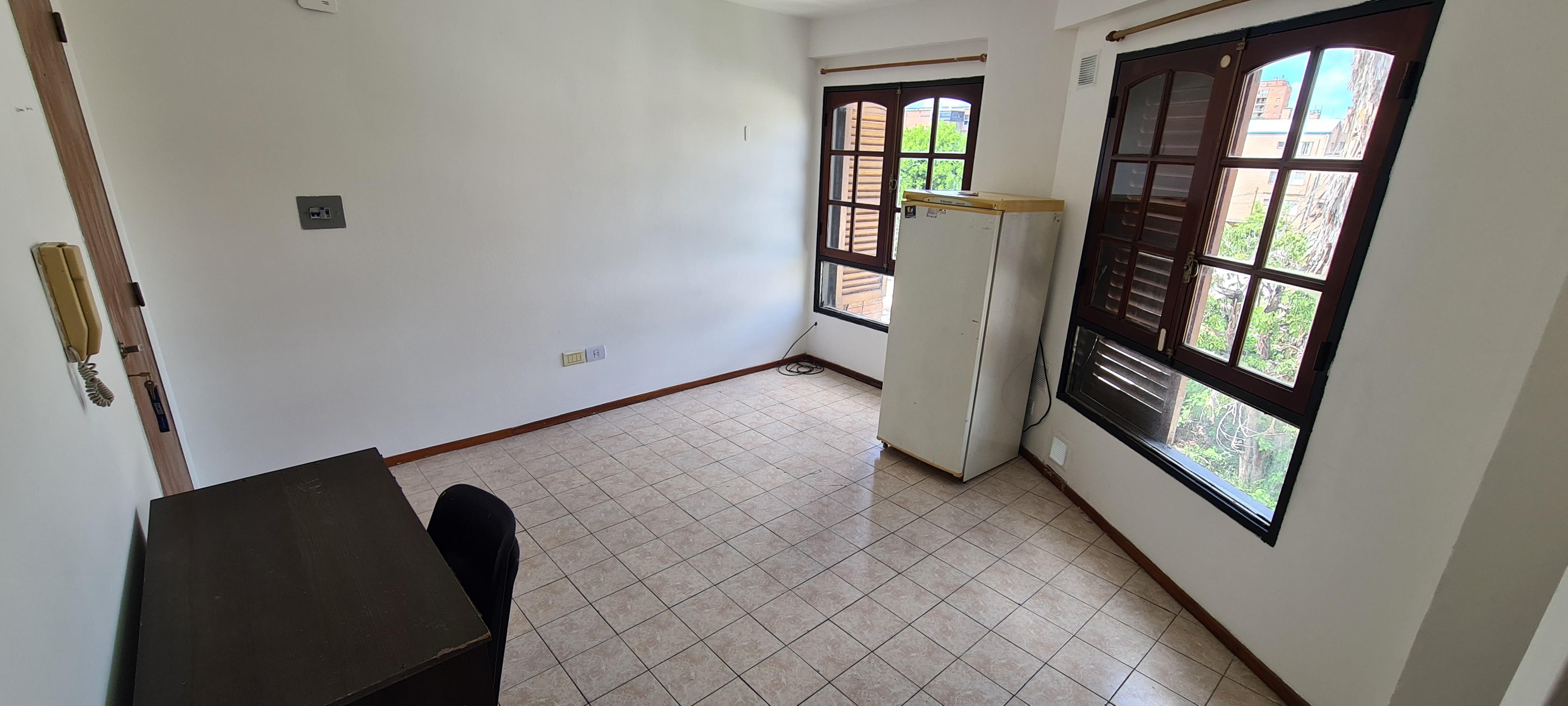 MONOAMBIENTE SEMIAMOBLADO GASTOS BAJOS B ALBERDI