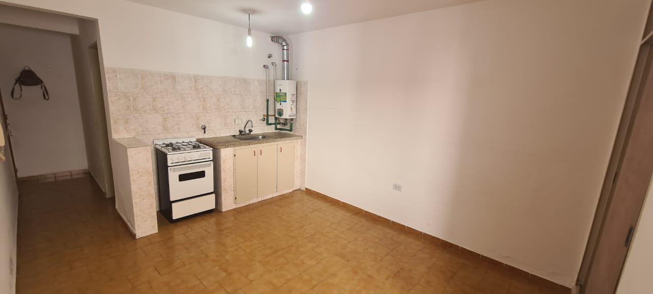 MONOAMBIENTE C ESTACIONAMIENTO PARA BICI O MOTO B ALTO ALBERDI