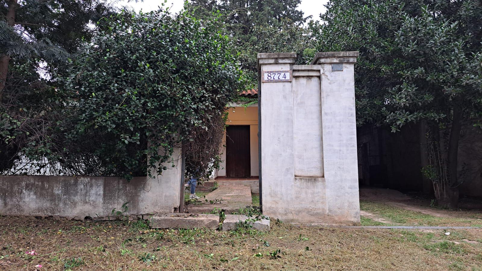 CASA EN VENTA 4 DORMITORIOS EN VILLA RIV. INDARTE 1000 M2 TERR.