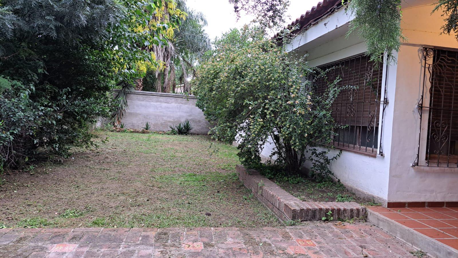 CASA EN VENTA 4 DORMITORIOS EN VILLA RIV. INDARTE 1000 M2 TERR.