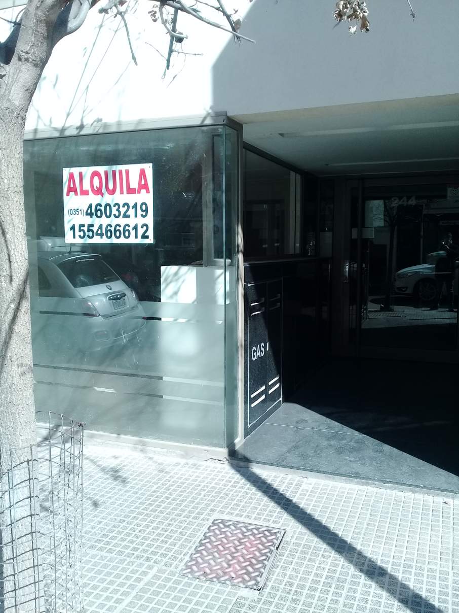 Alquilo Local Comercial