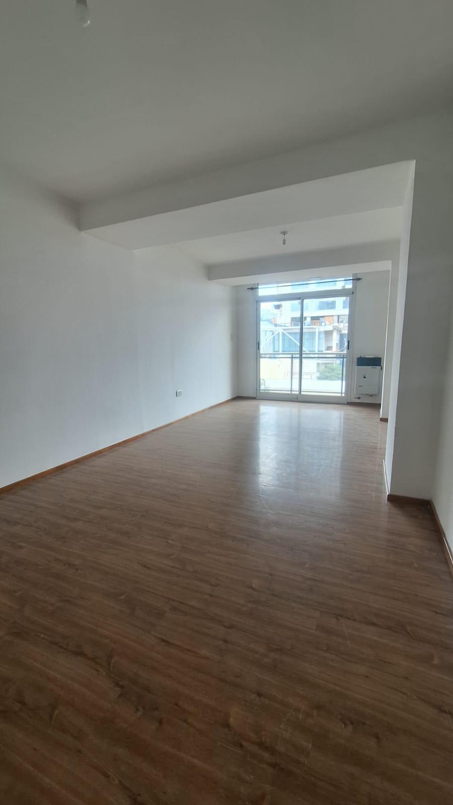 ALQUILER  Monoambiente con cocina separada  Nueva Córdoba