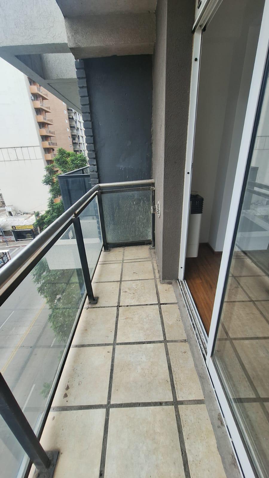 ALQUILER  Monoambiente con cocina separada  Nueva Córdoba